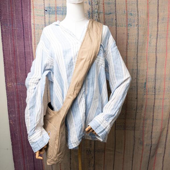 Upcycled carhartt hobo bag - Picture 3 of 6